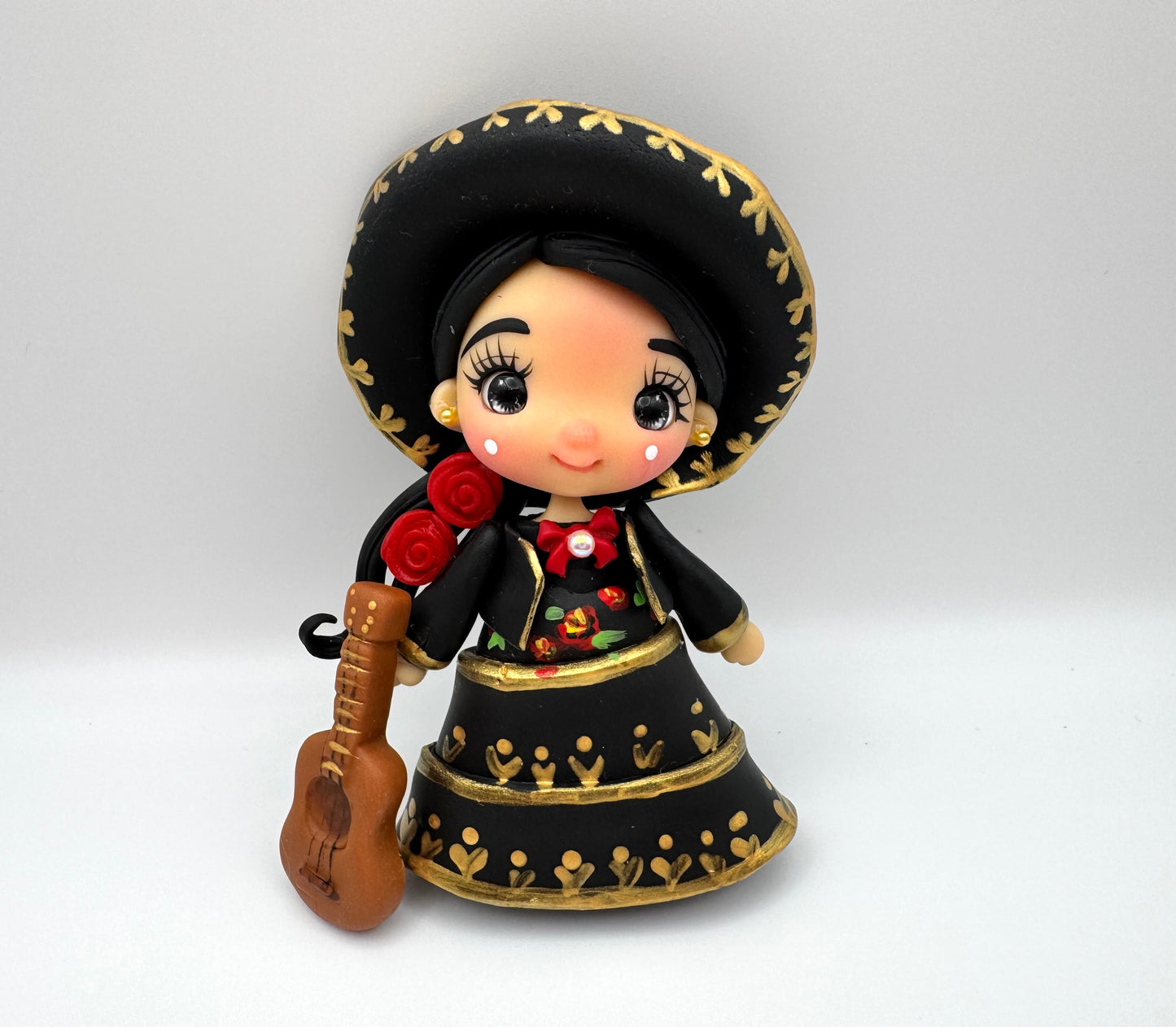 Marachi girl w/ guitar