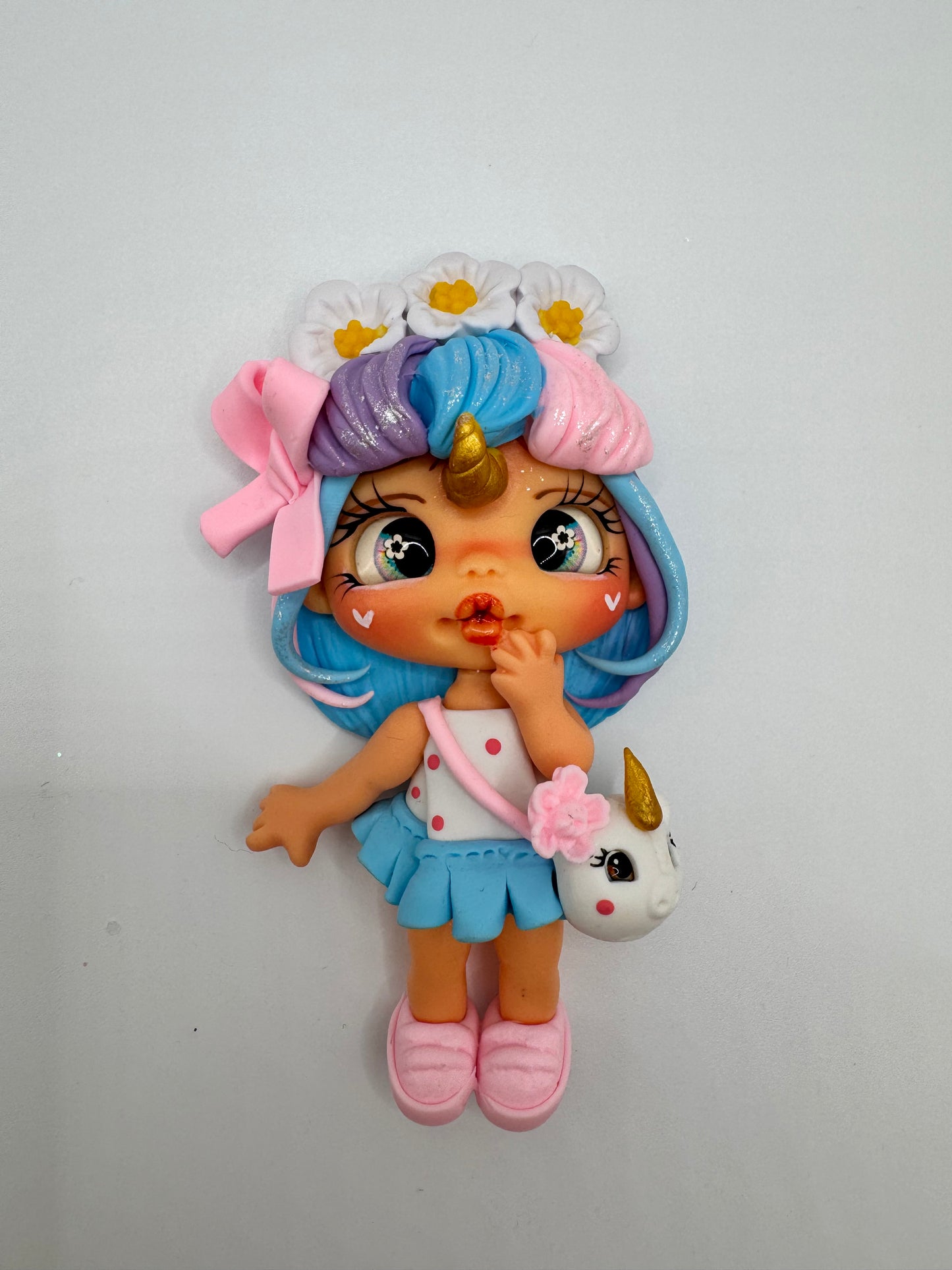 Unicorn girl w/ bag