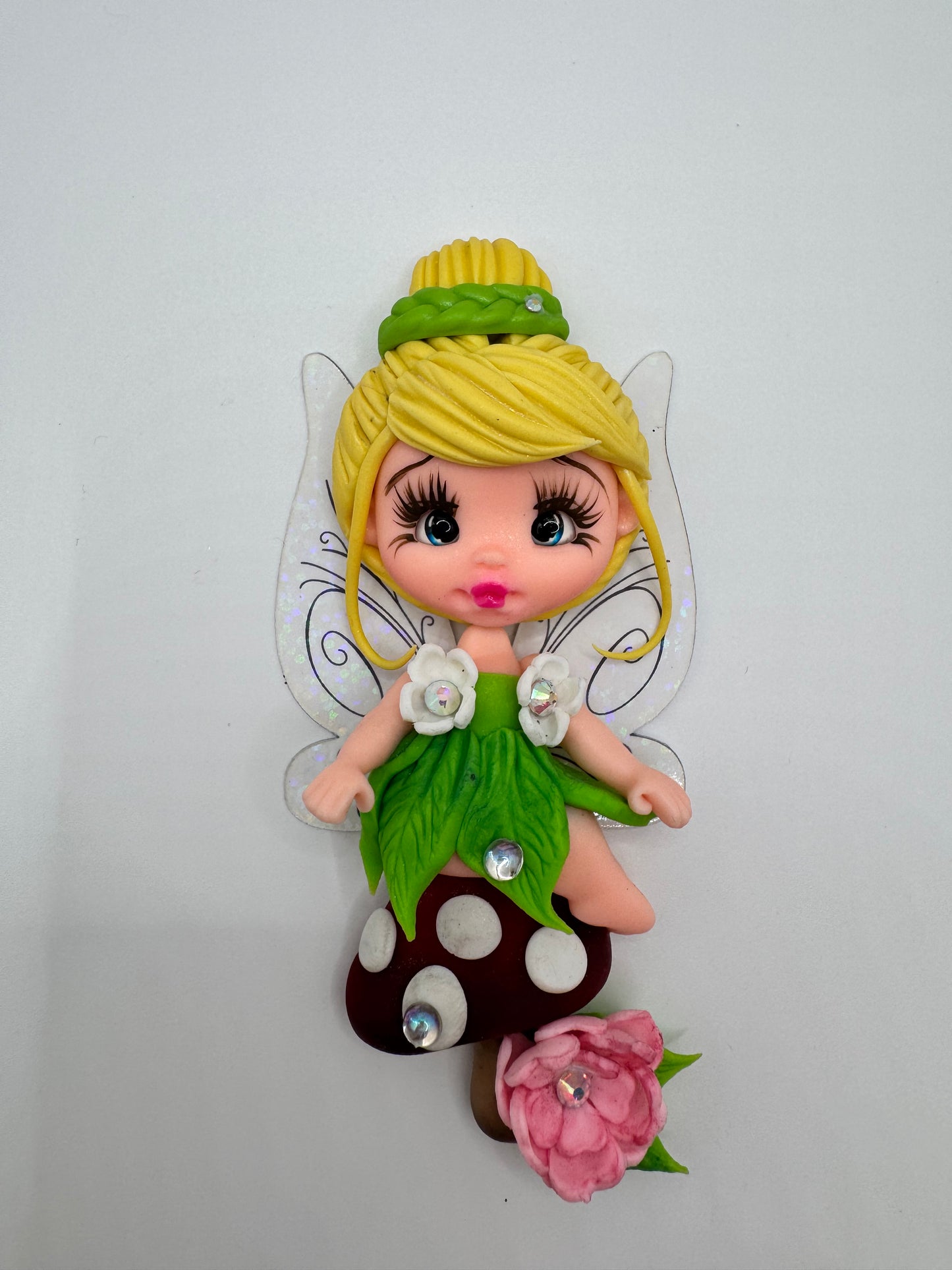 Tink on mushroom