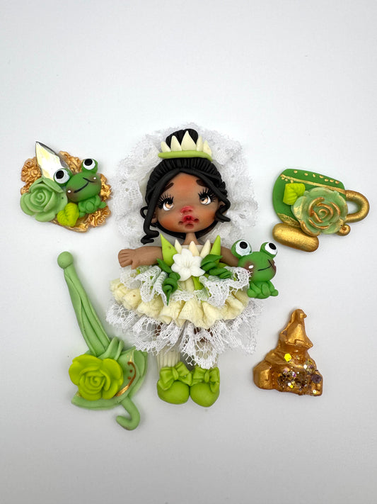 Vintage Tiana w/accessories