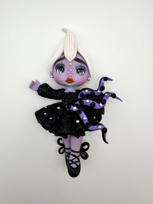 Ursula ballerina